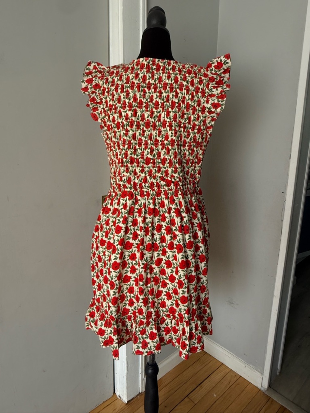 Wishlist Red and Green Floral Smocked V-Neck Dress - Picture 2 of 6